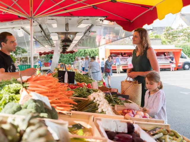 Marché de St Etienne de Montluc